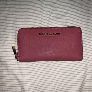 Michael kors wallet